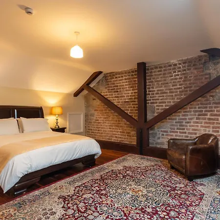 Beautifully Restored Soldier's Barracks To Sleep 10 People Clarecastle