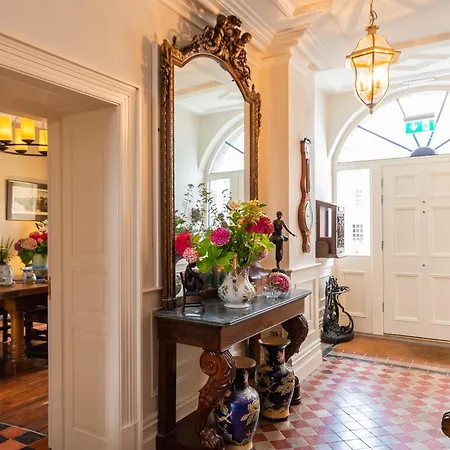 Holiday home Beautifully Restored Soldier's Barracks To Sleep 10 People