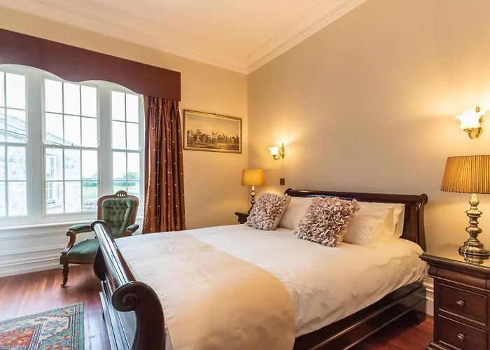 Feriehus Beautifully Restored Soldier's Barracks To Sleep 10 People