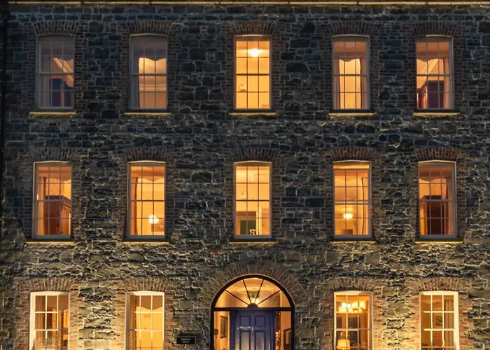 Beautifully Restored Soldier's Barracks To Sleep 10 People