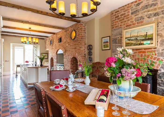 Beautifully Restored Soldier's Barracks To Sleep 10 People